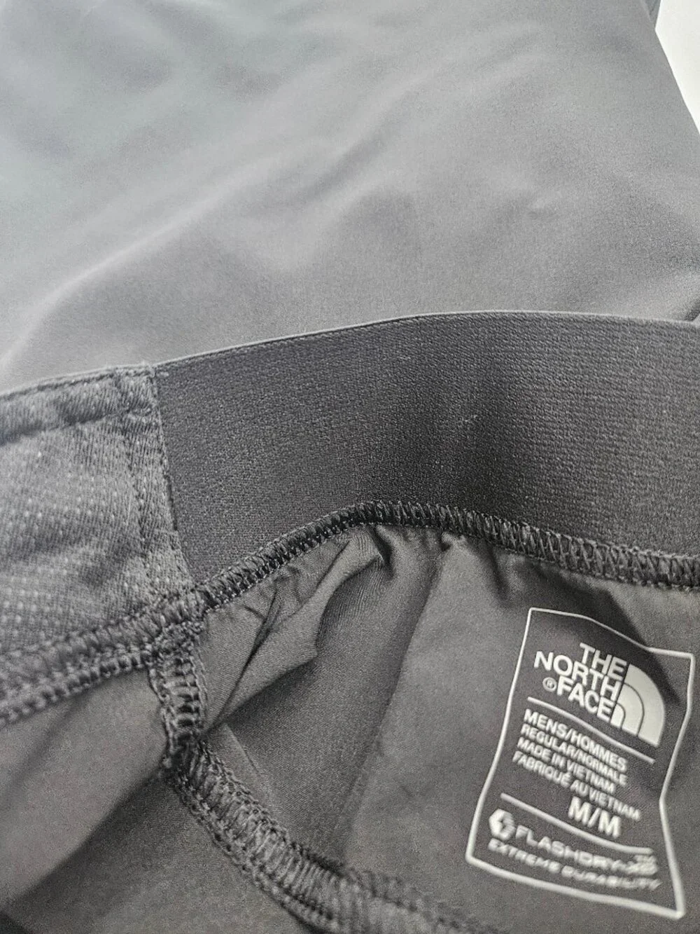 NWT The North Face Kilowatt Pro Shorts M Black Mountain Athletics Training SZ M